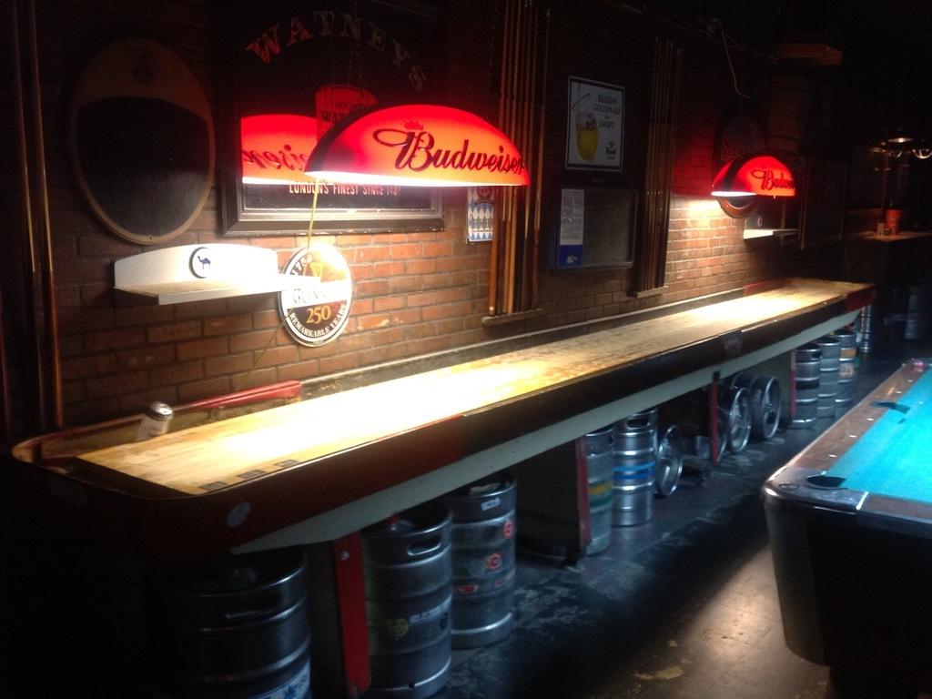 The 11 Best Bars in Santa Monica, Ranked