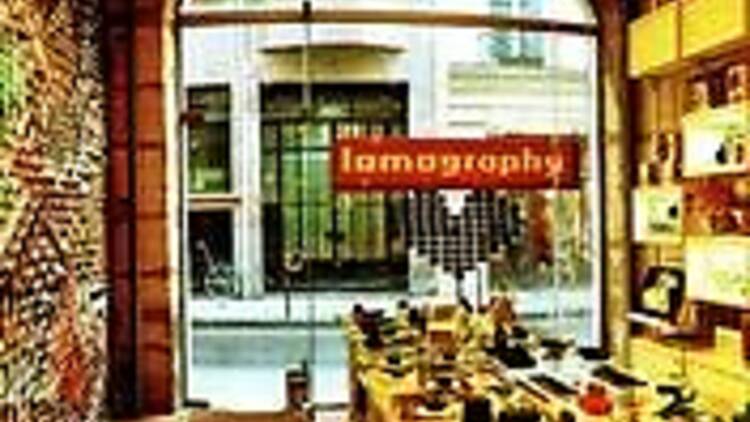 Lomography gallery store