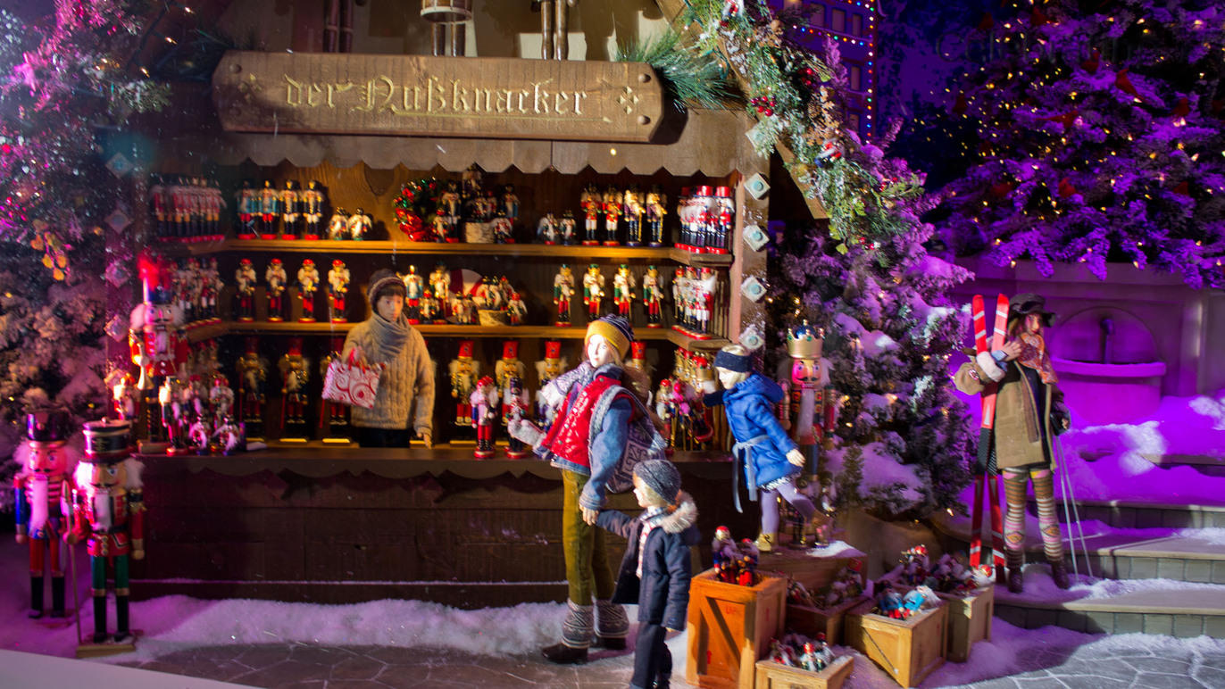 Christmas shopping and window displays in New York | Time Out New York