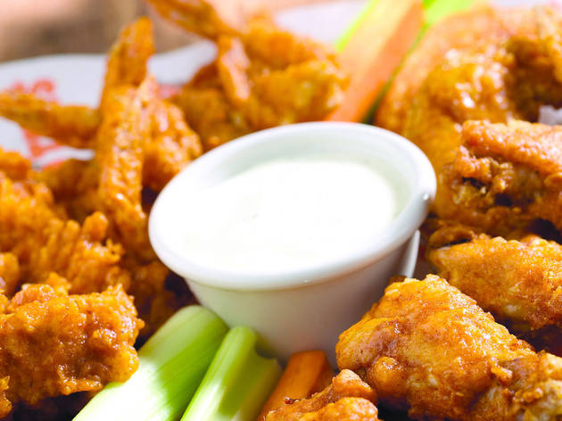 Alitas macho, en Hooters Alitas macho, en Hooters