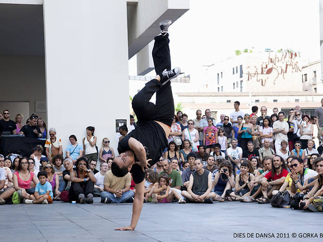 DIES_DE_DANSA_2011_GORKA_BRAVO.jpg DIES_DE_DANSA_2011_GORKA_BRAVO.jpg