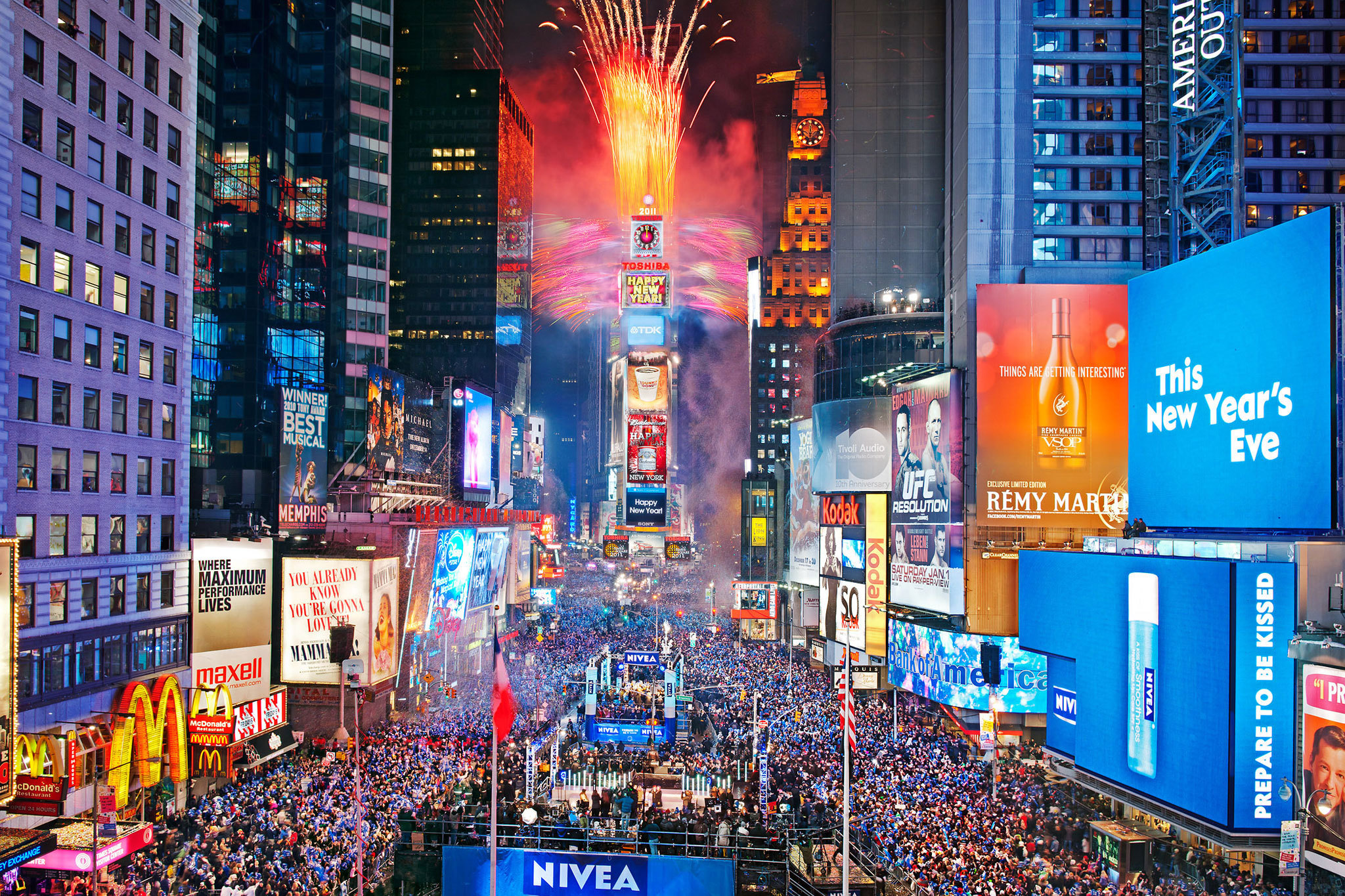 Best New Year's Eve fireworks in NYC to ring in 2016