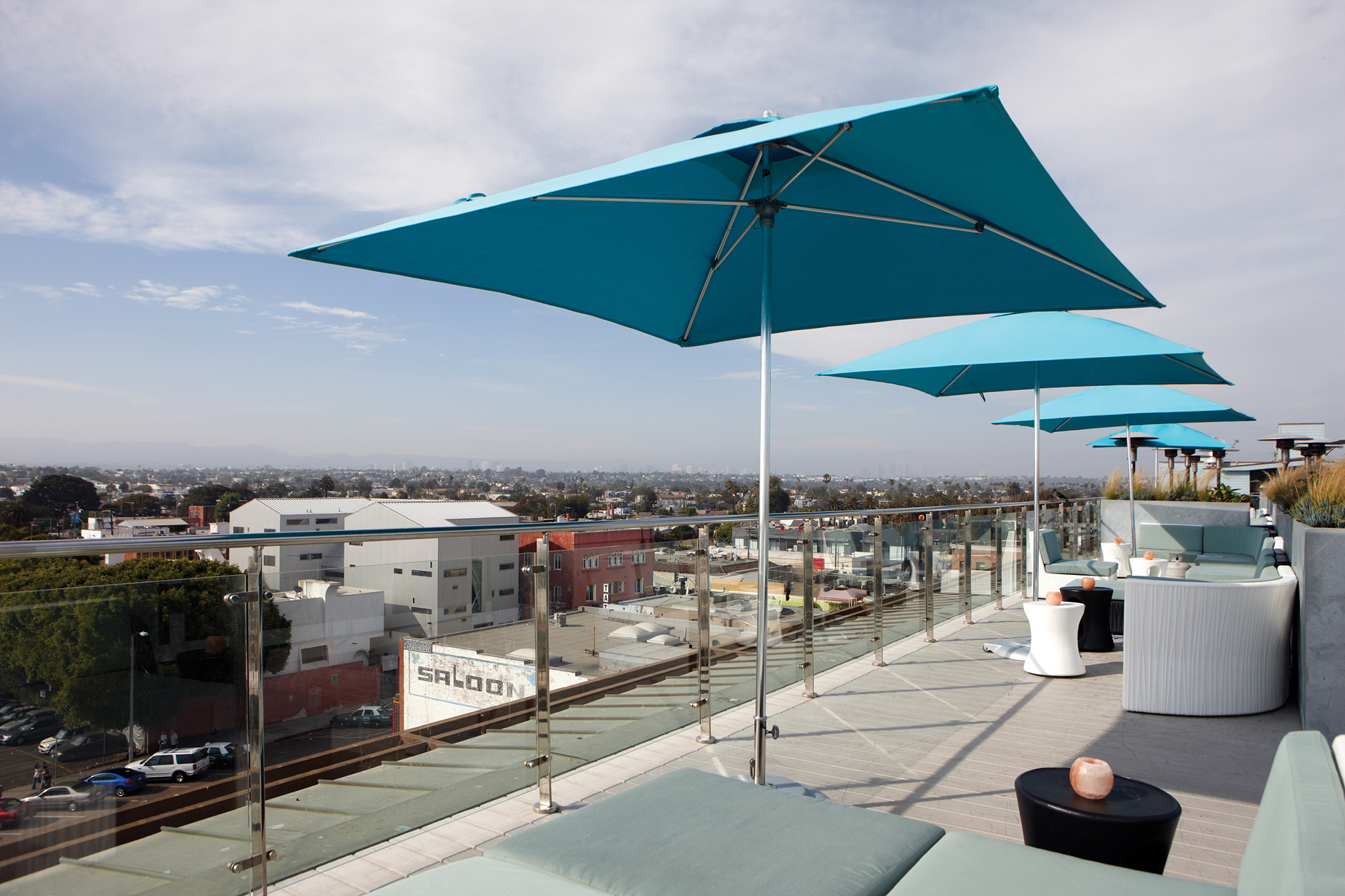 High Rooftop Lounge | Bars in Venice, Los Angeles