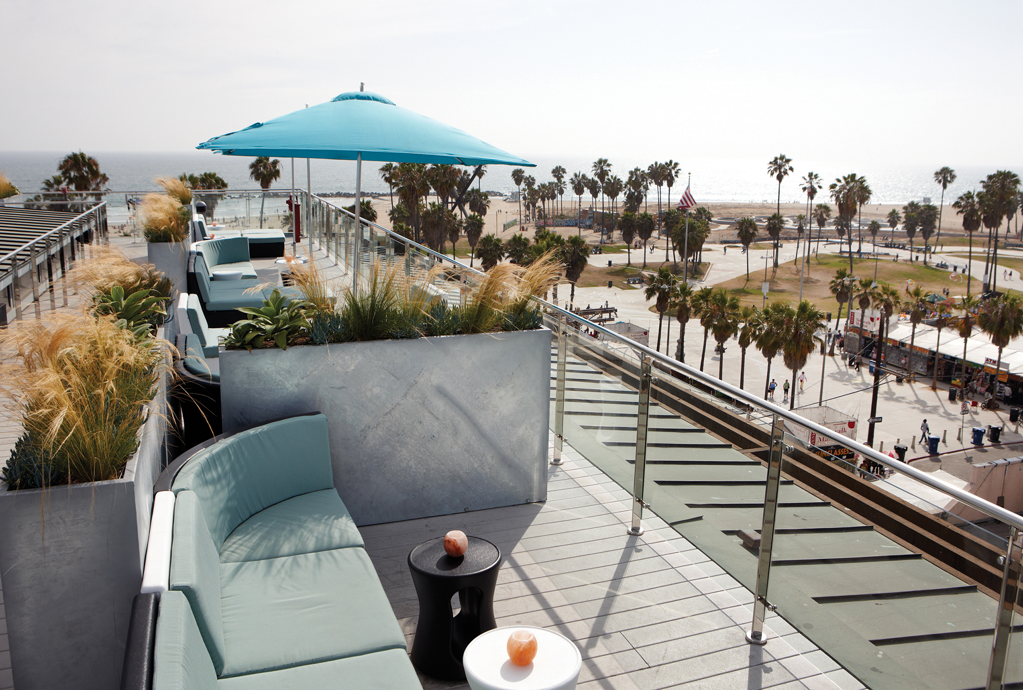 Best Rooftop Bars In L A For Sweeping Views And Tasty