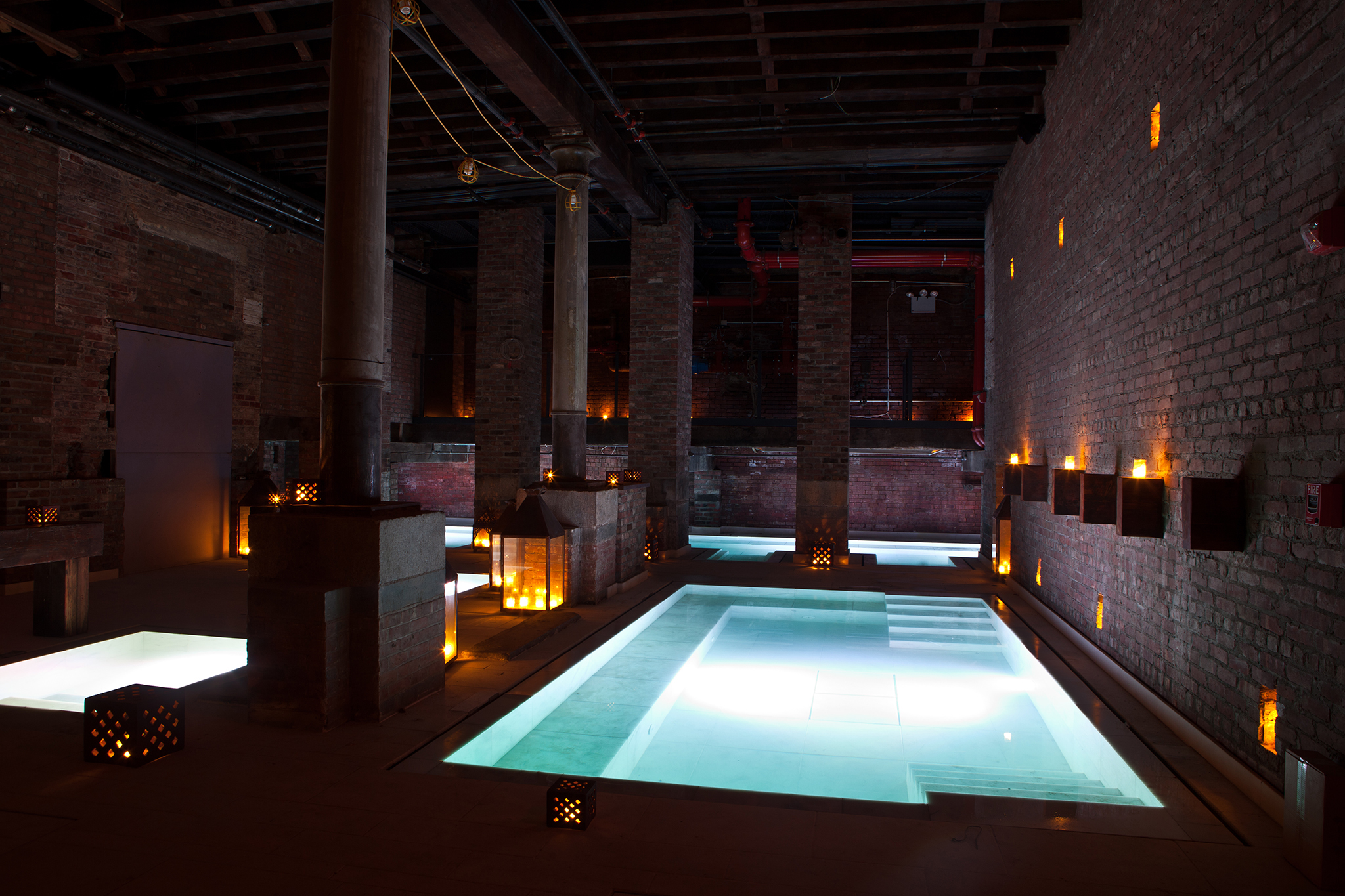 spa with steam room