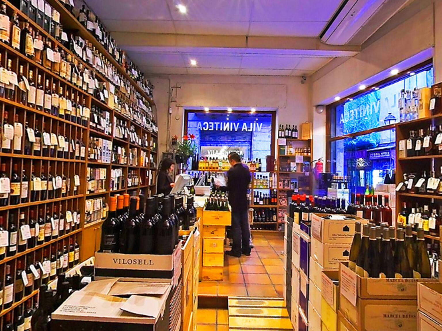 12 Best Barcelona Wine Bars Right Now