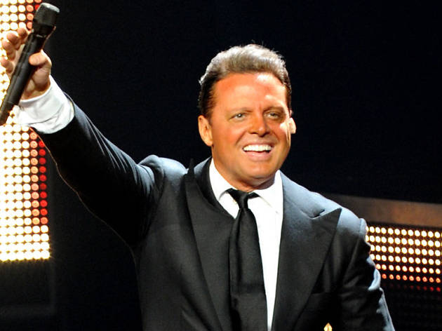 "Por debajo de la mesa" - Luis Miguel "Por debajo de la mesa" - Luis Miguel