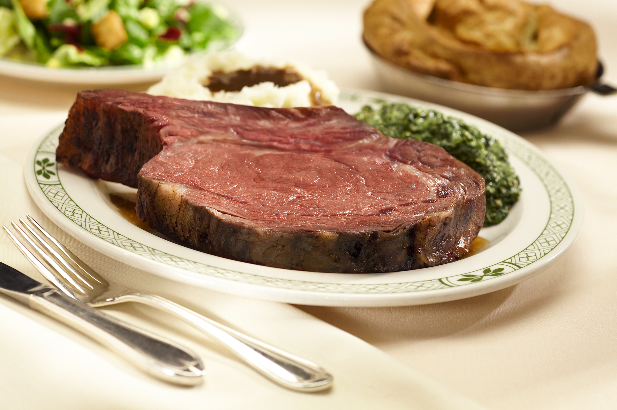 Steakhouses In Los Angeles For Business Meetings And Dates Lawry S The Prime Rib