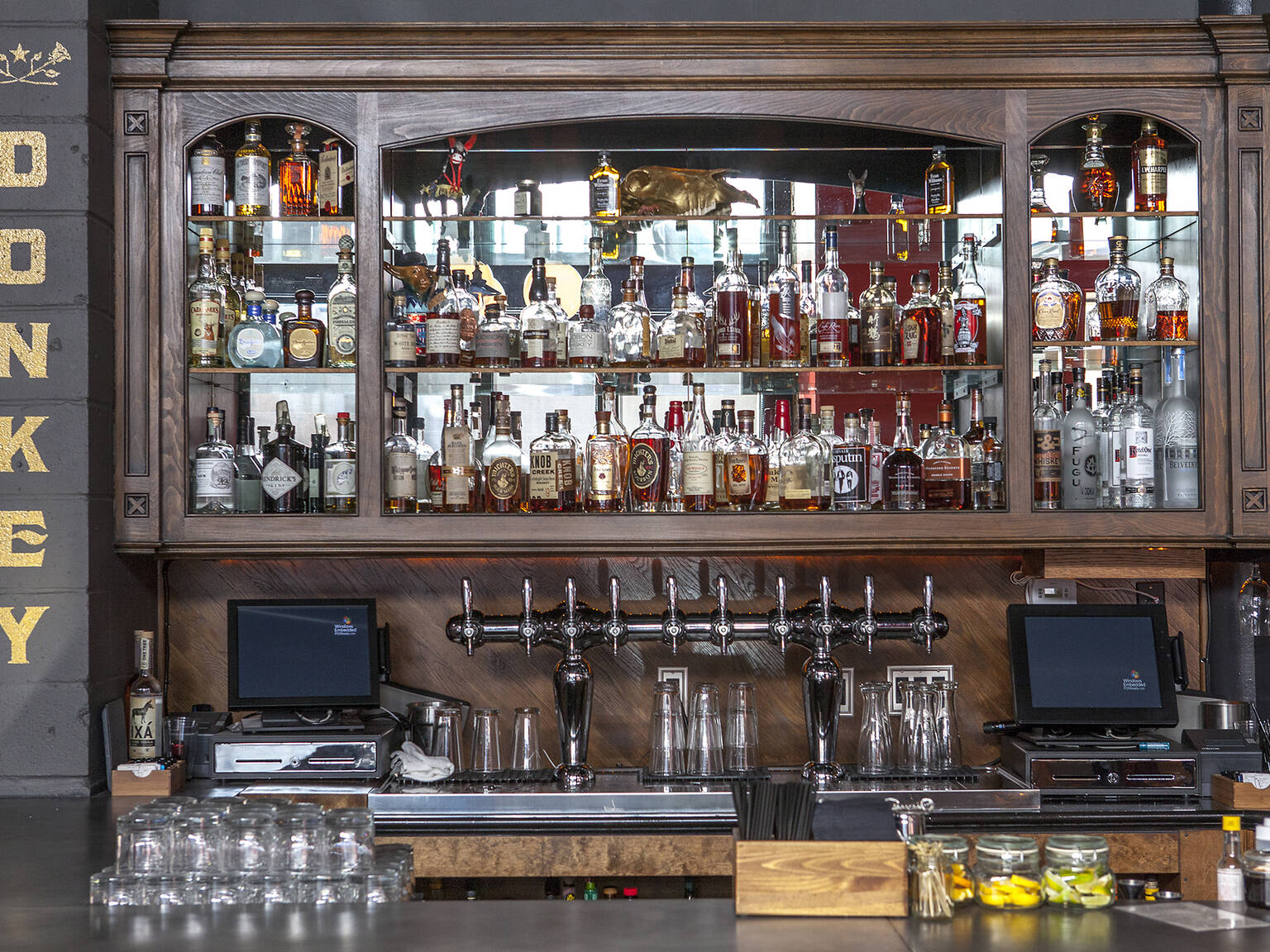 Best Pasadena Bars for Beer, Wine and Cocktails