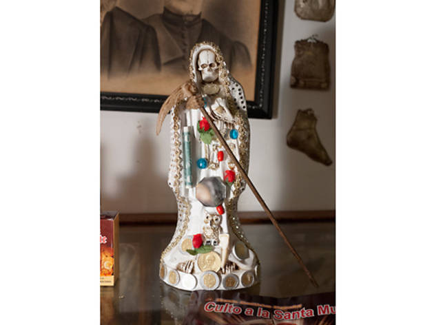 Viva La Muerte The Mushrooming Cult Of Saint Death - 