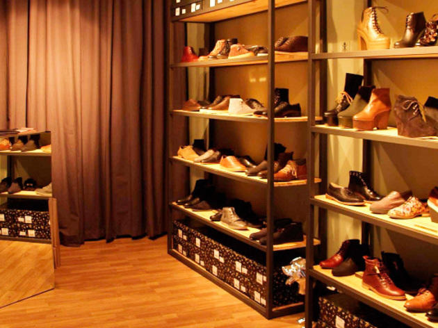 shoe store phone number