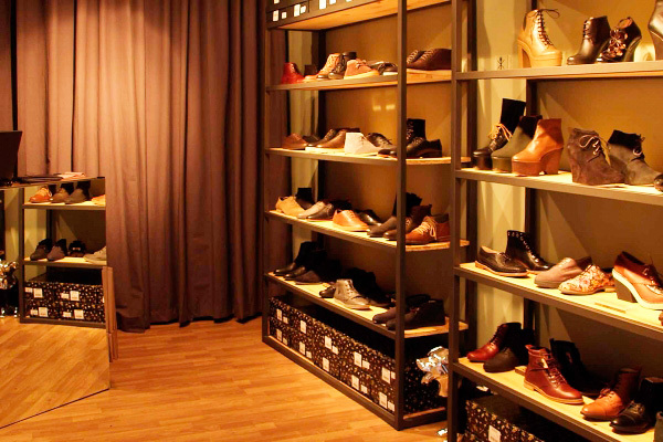 number of shoes in the world
