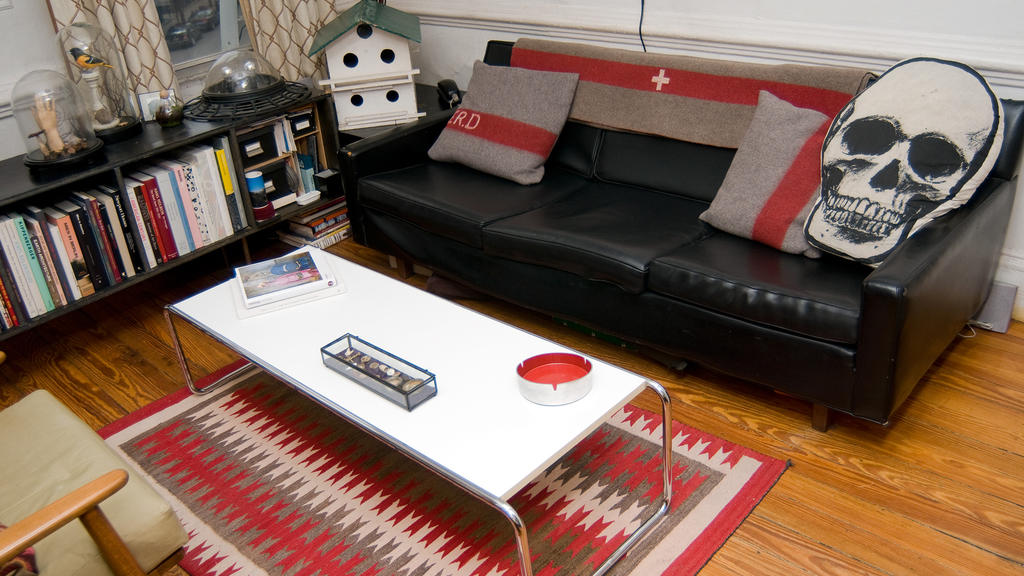 Apartment tour 2BR railroad in Williamsburg, Brooklyn