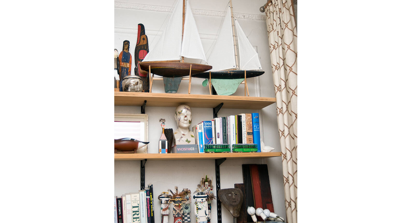 Apartment tour 2BR railroad in Williamsburg, Brooklyn