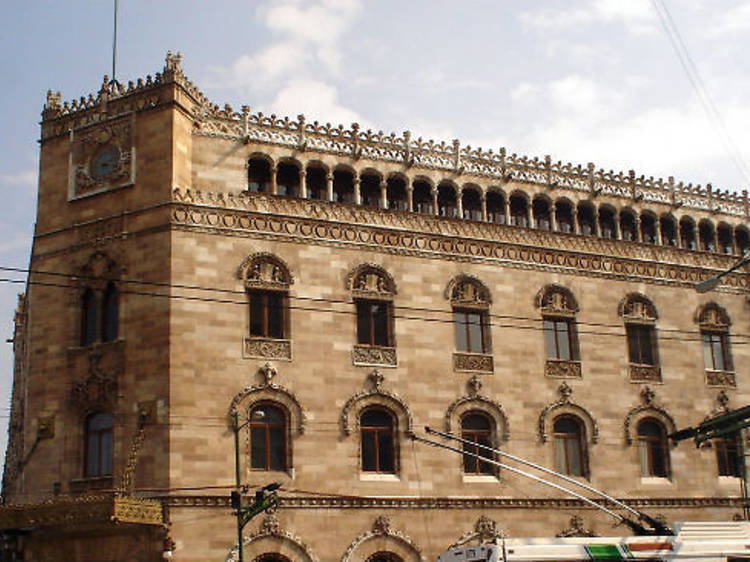 Escaleras del Palacio Postal