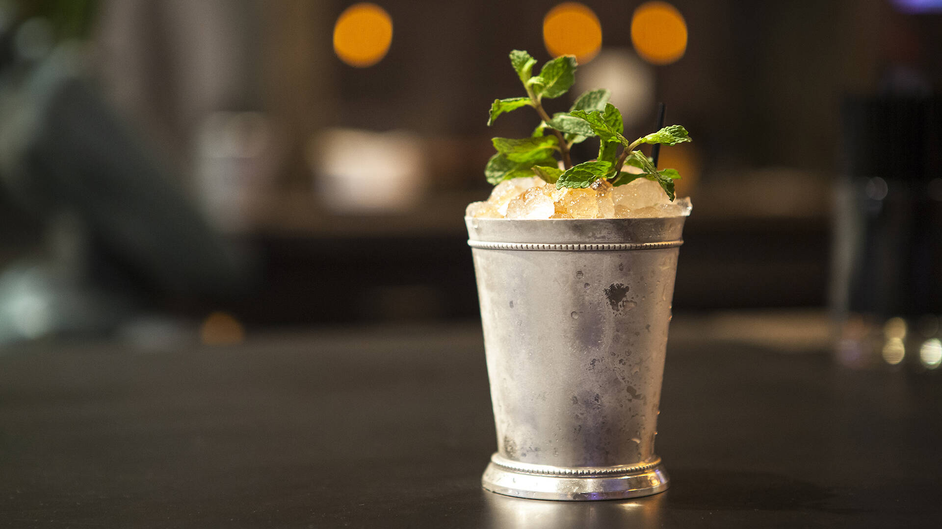 Bludso’s Bar-&-Que Restaurants in La Brea, Los Angeles