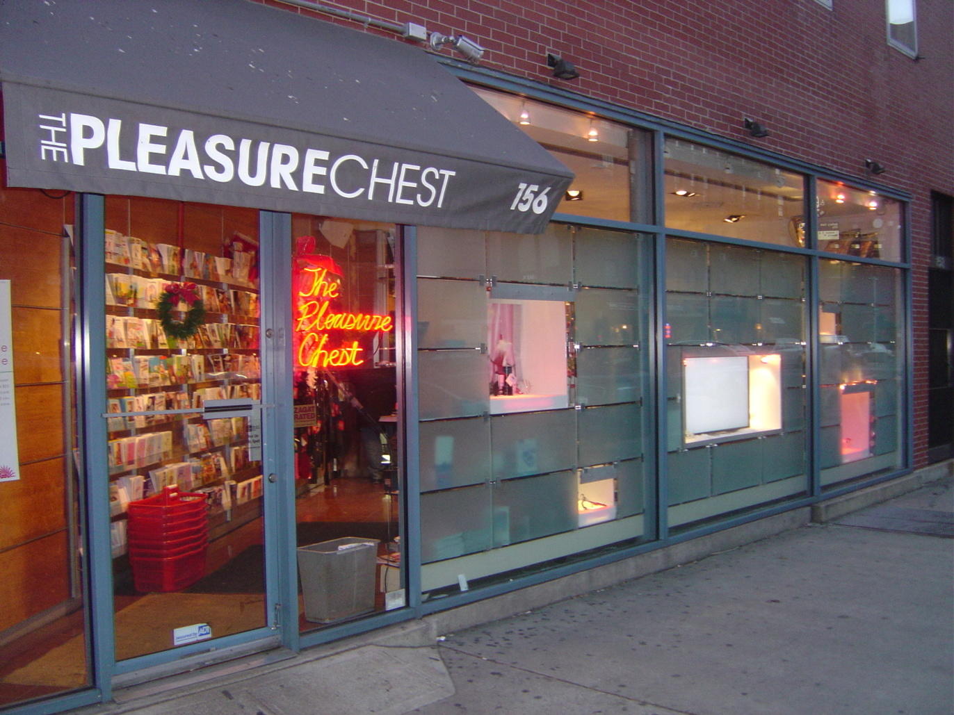 15 Best Sex Shops In Nyc For Vibrators Lingerie And More 
