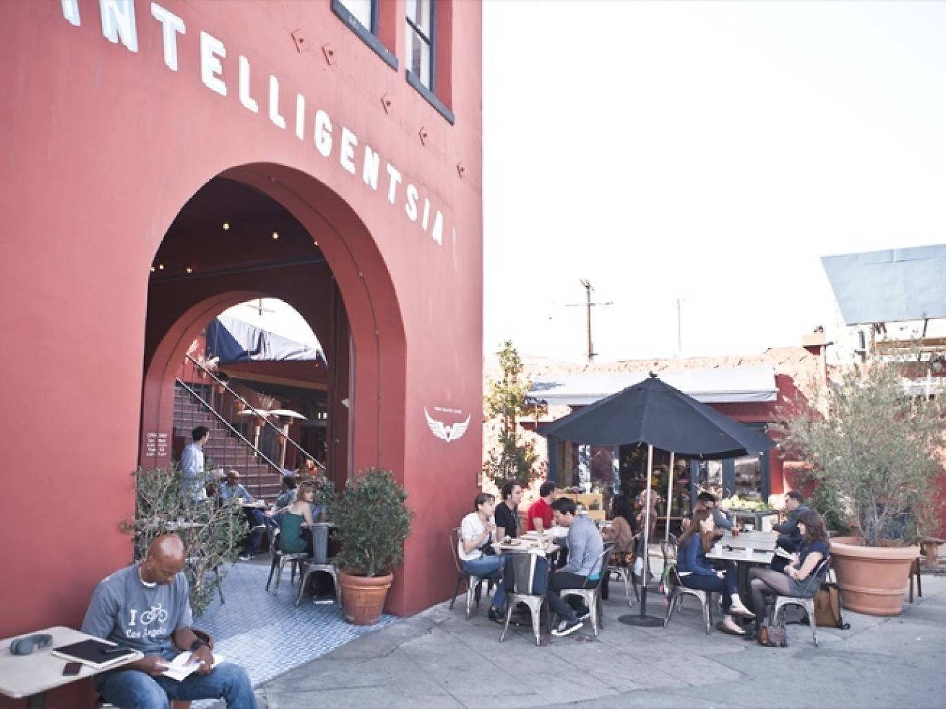 Best Coffee Shops in Silver Lake For Sitting and Sipping