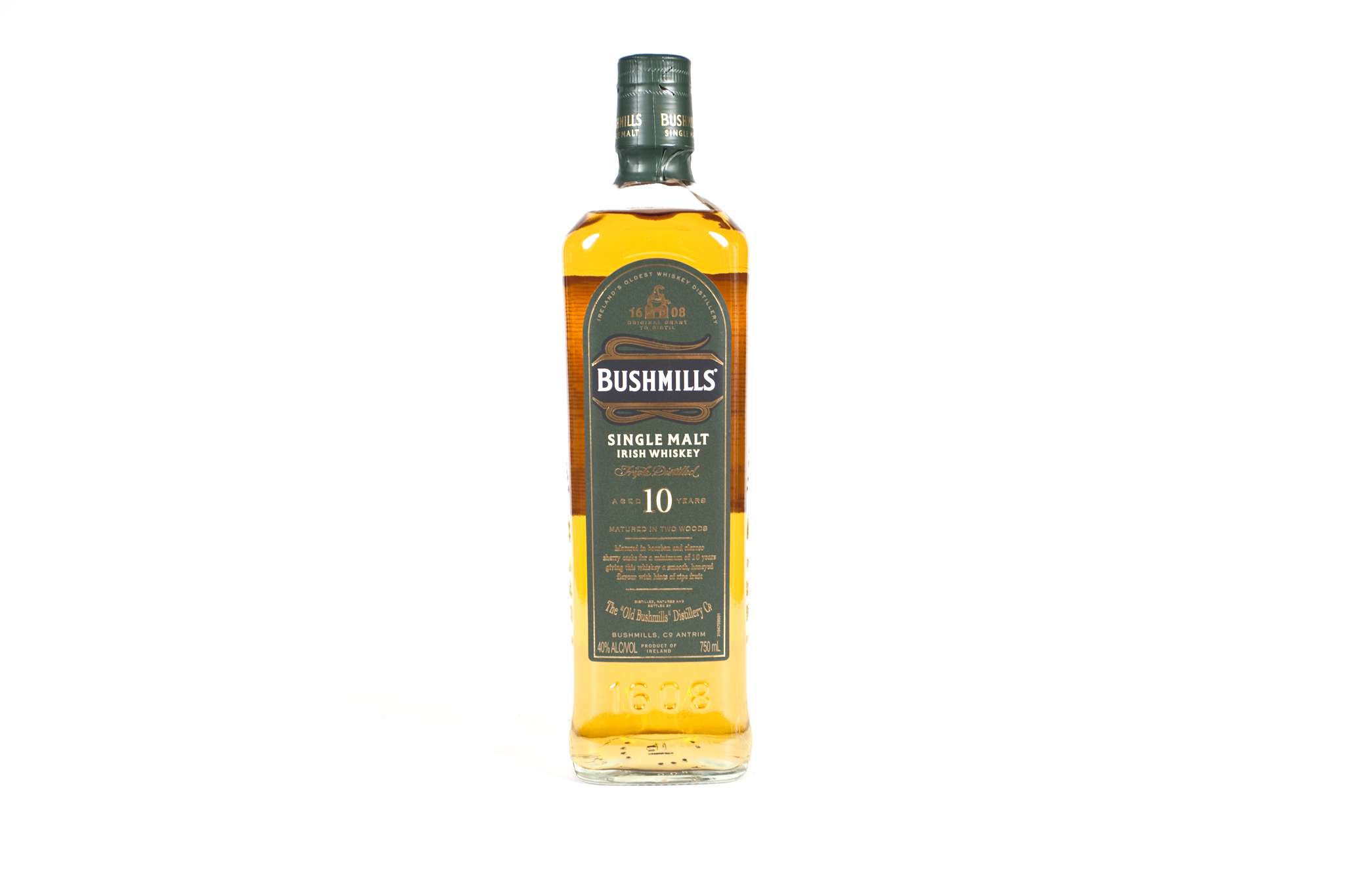 Natterjack irish whiskey. Bushmills бутылка. Bushmills 21 year old. New Bushmills 10 Bottle. Бушмилс 1919 год бутылка.