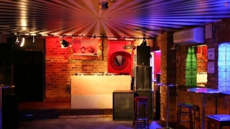 Tipsy Bar