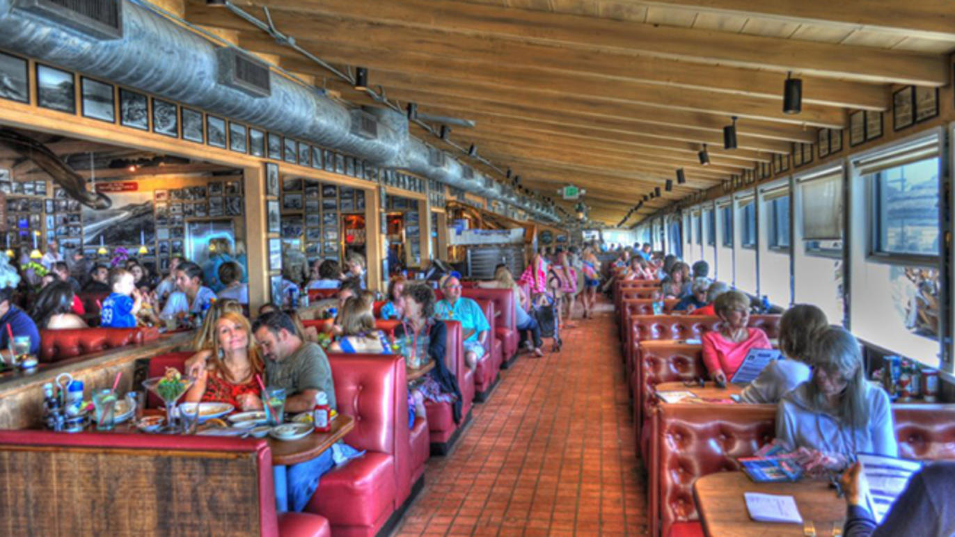 Paradise Cove Beach Cafe Restaurants in Malibu, Los Angeles
