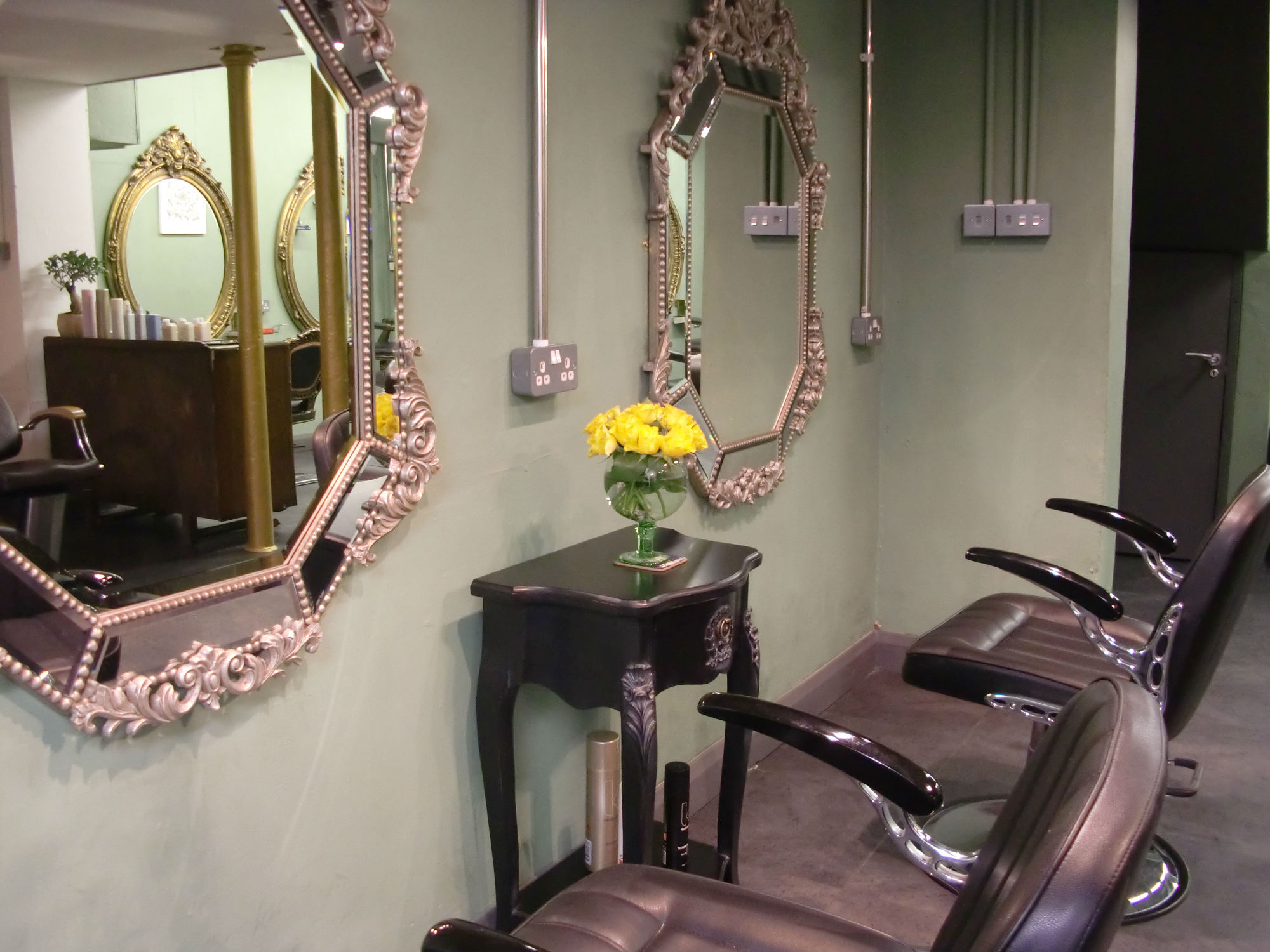 Heads and Tails Salon Health and beauty in Holloway Road, London