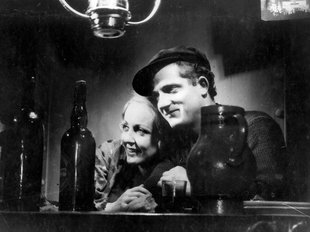 The 100 best romantic movies, L'Atalante Romance movie: L'Atalante