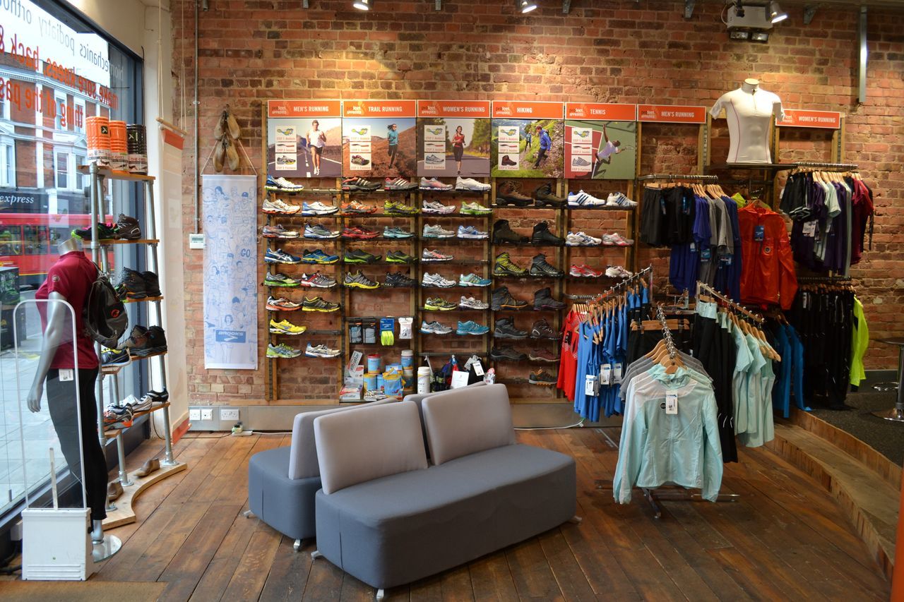 running apparel stores