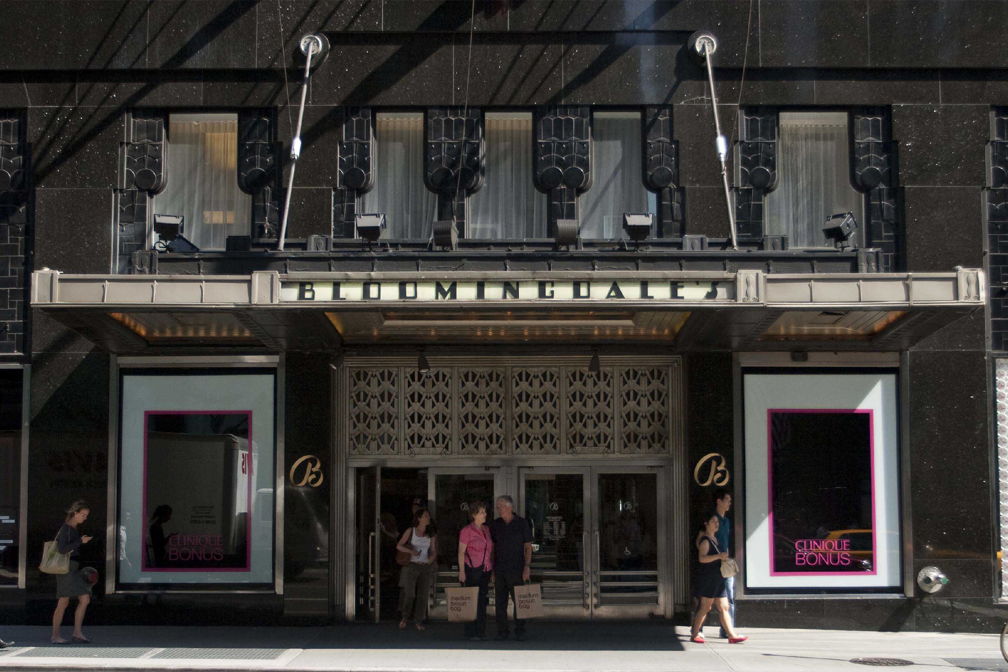 Bloomingdale's to open an outlet store in Manhattan's Upper West Side