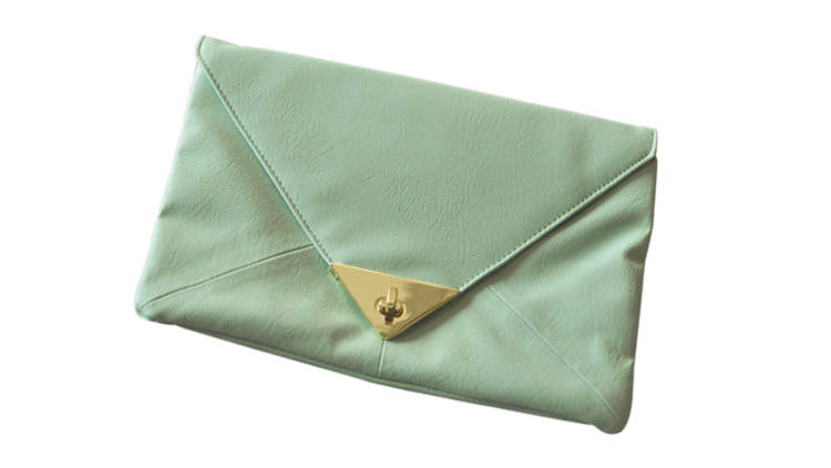 ASOS Pyramid Mint Tip Clutch (Foto: Sitio oficial ASOS)