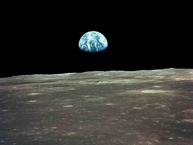 Earthrise Earthrise (© NASA/Johnson Space Center)