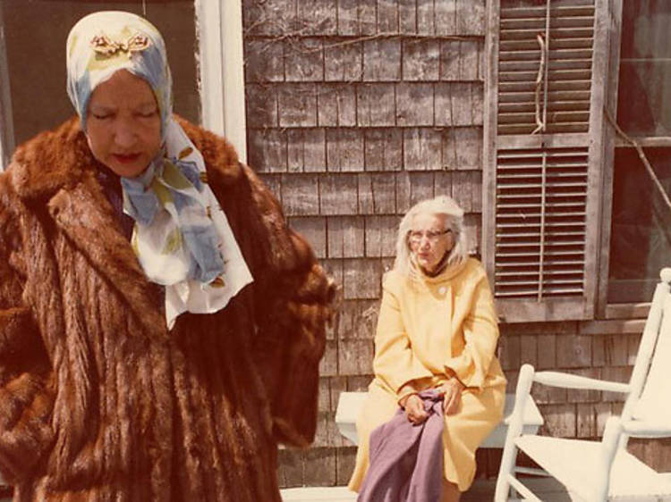 Grey Gardens (1975)