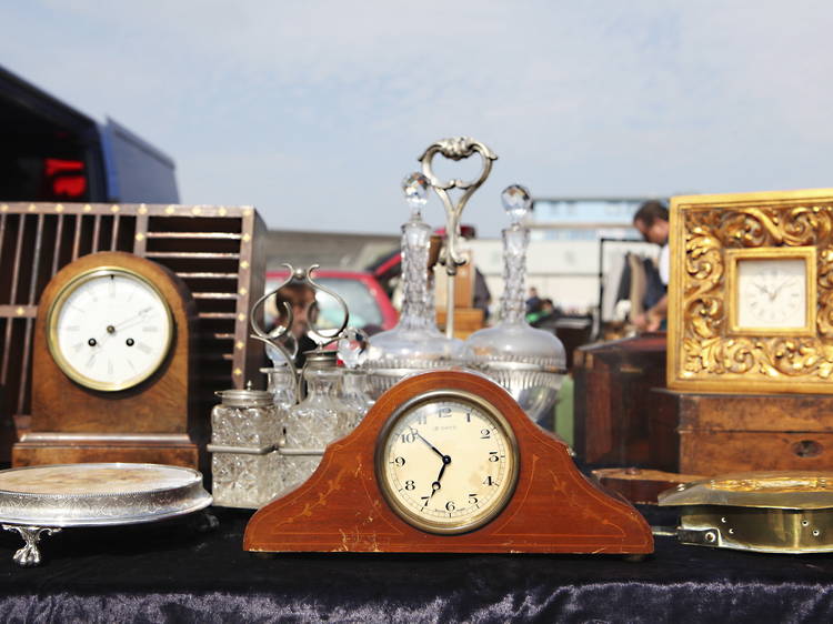 Bermondsey Square Antiques Market