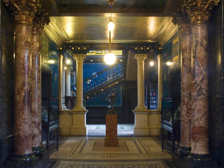 Leighton House Museum hall