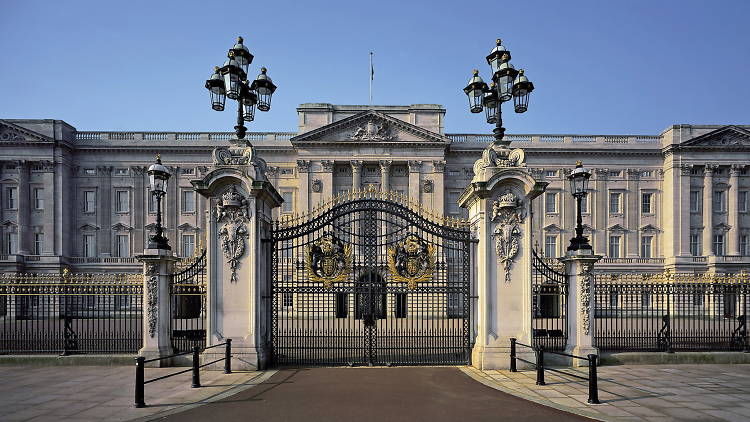 Buckingham Palace (© Andrew Holt / Royal Collection Trust / © Her Majesty Queen Elizabeth II 2013)