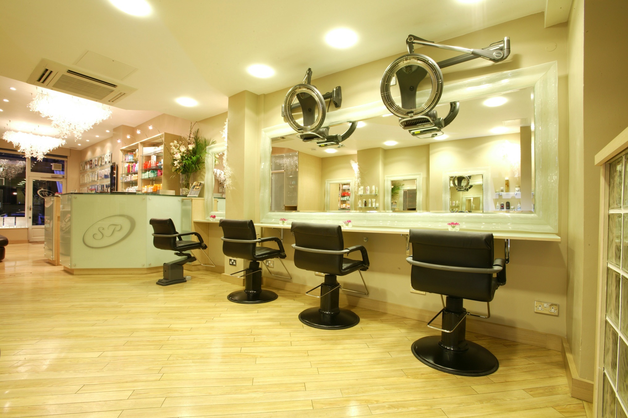 Best hair braiding stylists in London