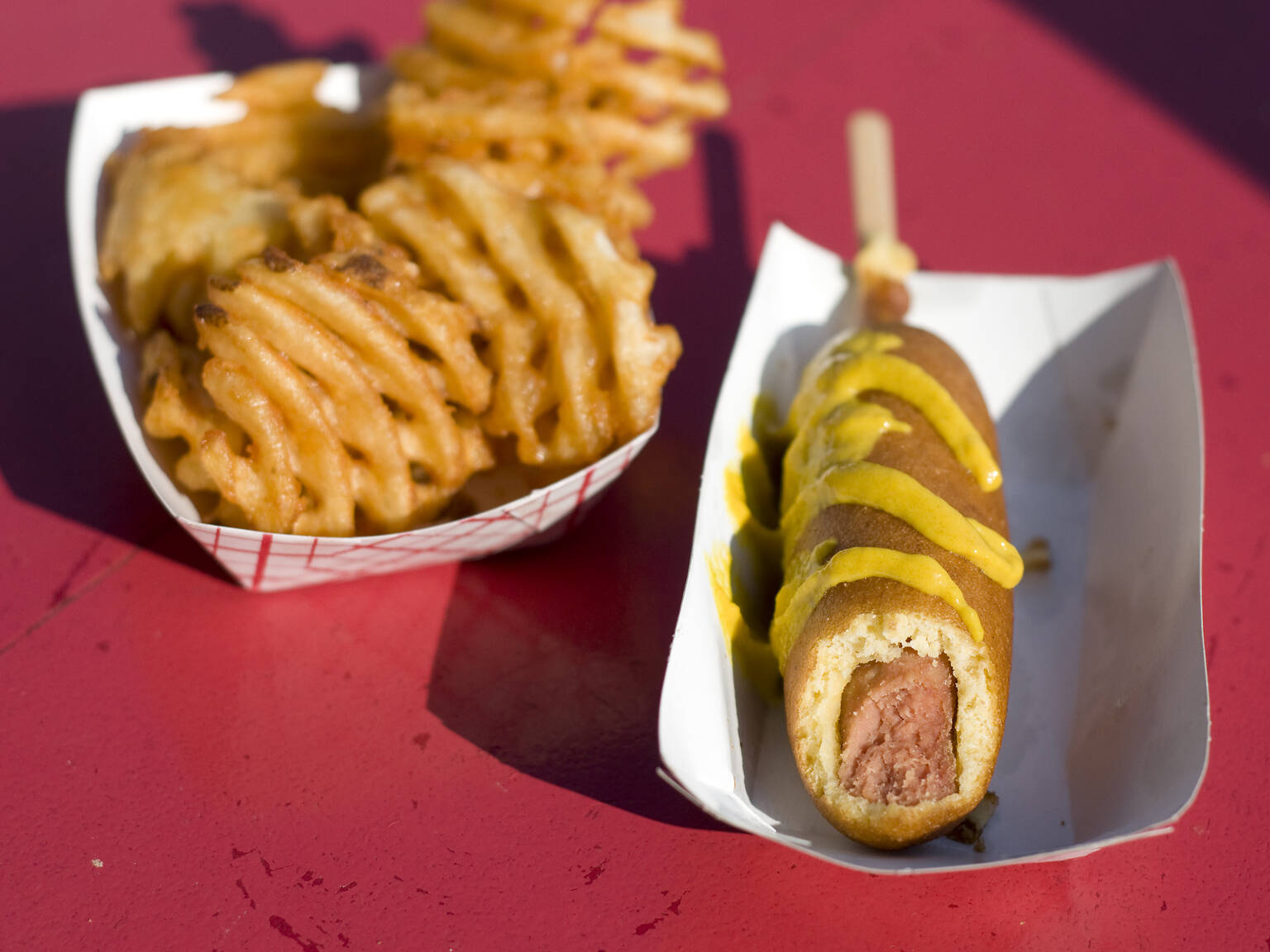 14 Best Bars and Restaurants in Coney Island For Summer Fun