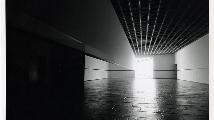 "Robert Irwin: Scrim veil—Black rectangle—Natural light, Whitney Museum of American Art, New York (1977)"