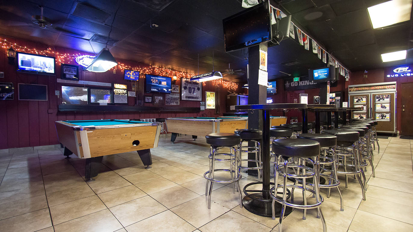 Pat's Cocktail Lounge Bars in San Fernando Valley, Los Angeles