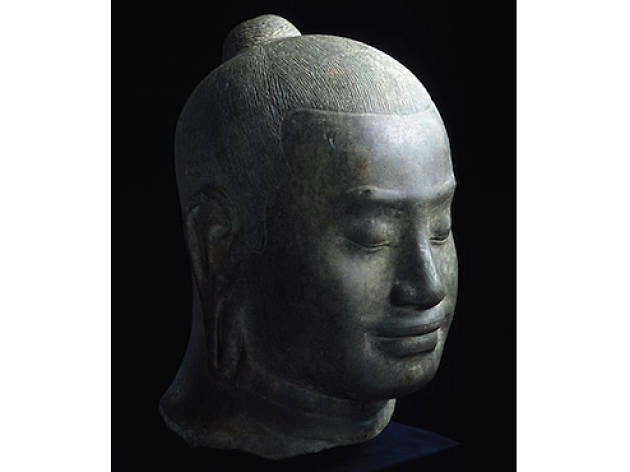 Tête de Jayavarman VII au musée Guimet Tête de Jayavarman VII au musée Guimet