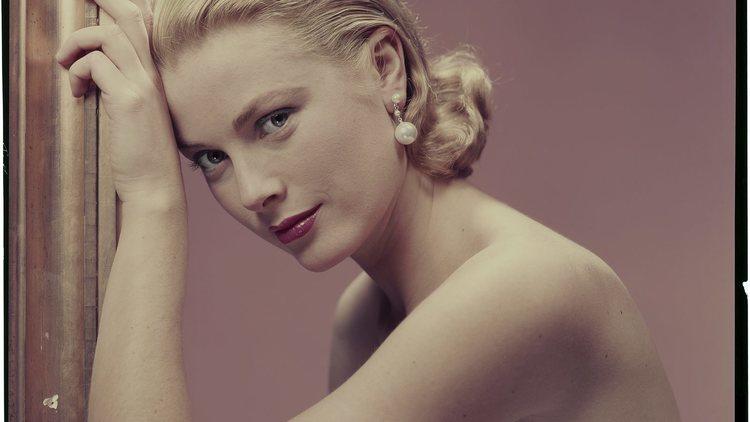 Erwin Blumenfeld (Grace Kelly, 1955, for Cosmopolitan)