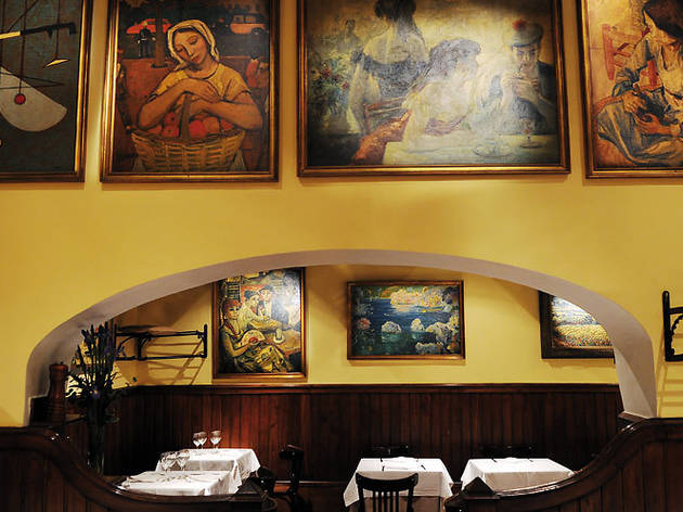 Agut Volveremos a comer en nuestras mesas favoritas. Com la del Agut, por ejemplo.