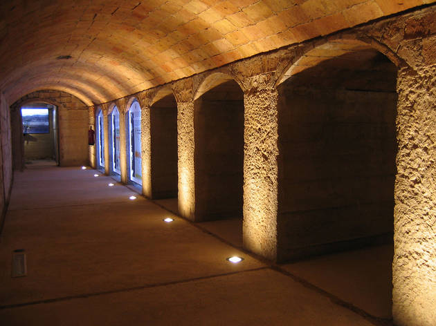 Refugi de Sant Adrià del Besòs Refugi de Sant Adrià del Besòs