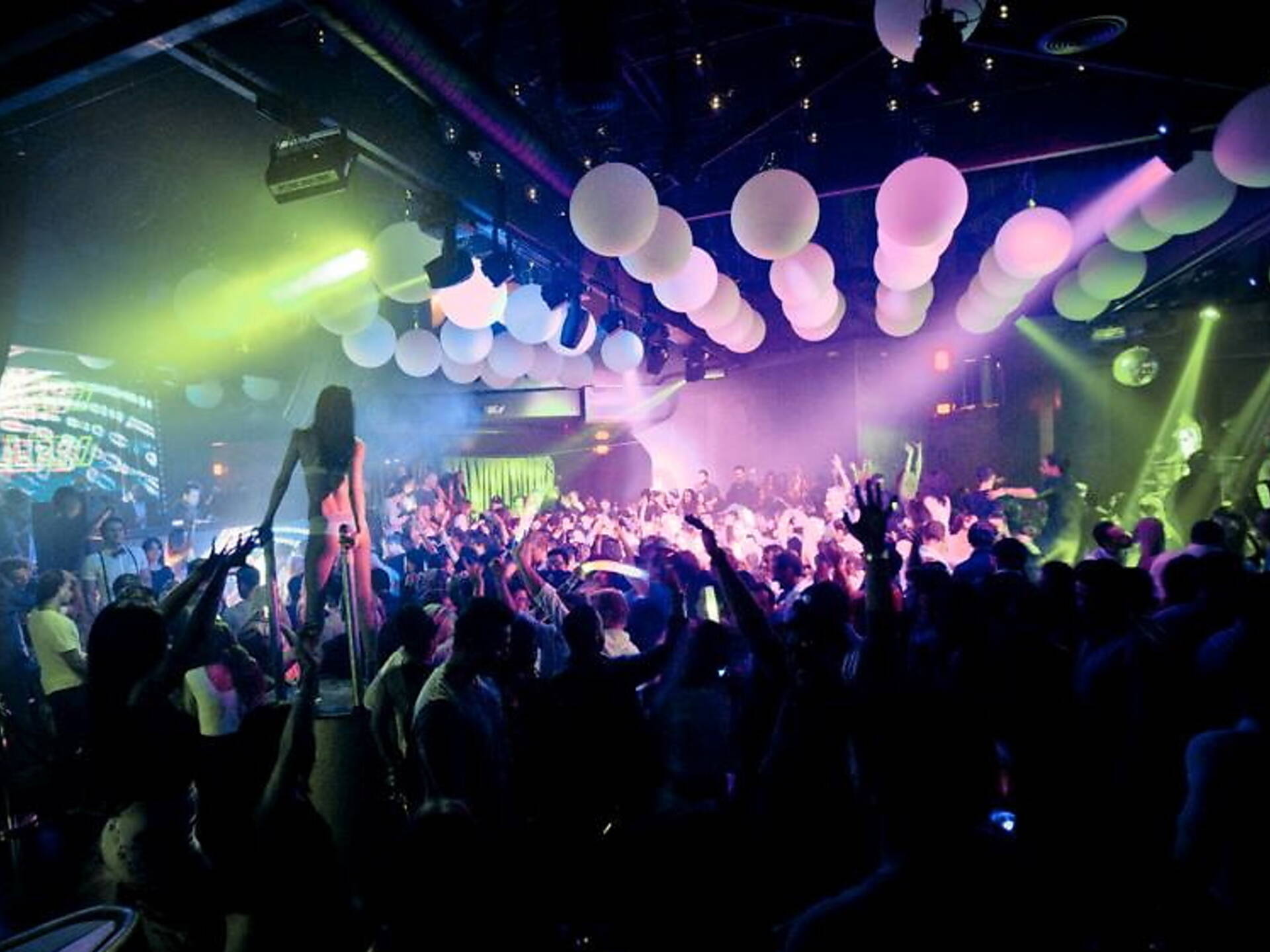 6 Best Clubs in Hollywood for Music, Dancing and More