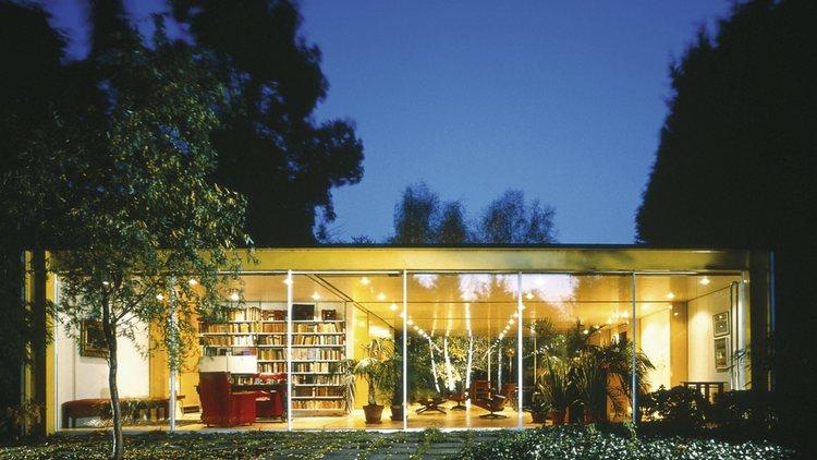 Dr Rogers House (1968-1969, Richard and Su Rogers )