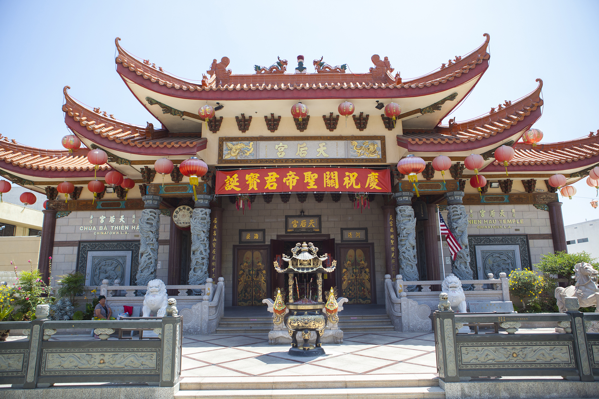 Chinatown in Los Angeles, from dim sum to walking tours