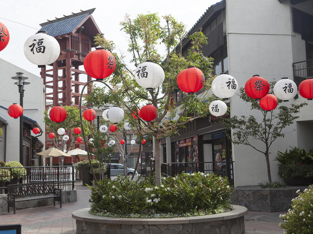 Japanese Village Plaza Things To Do In Little Tokyo Los Angeles