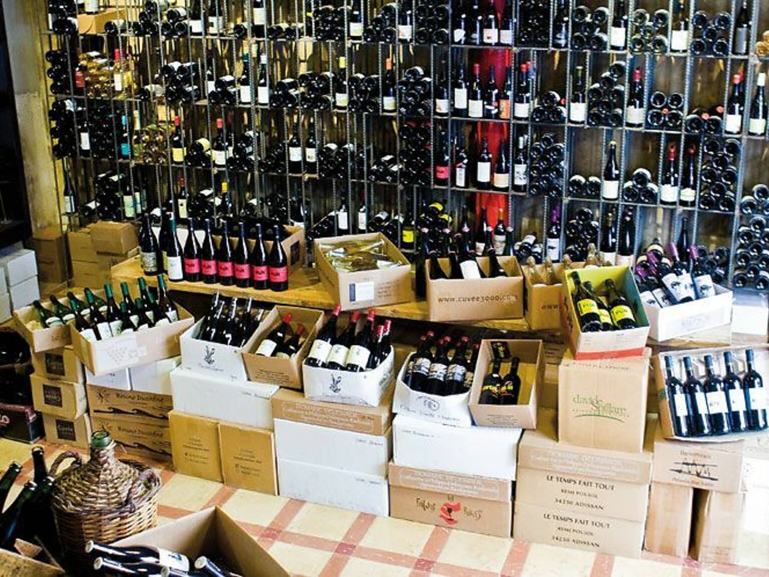 12 Best Barcelona Wine Bars Right Now