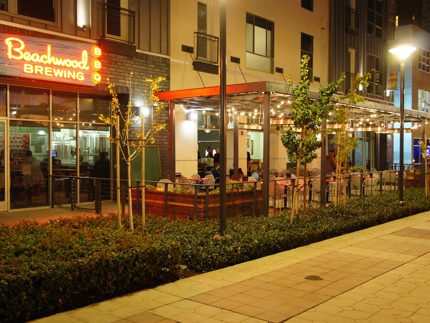 Best Long Beach bars for beer, cocktails and wine