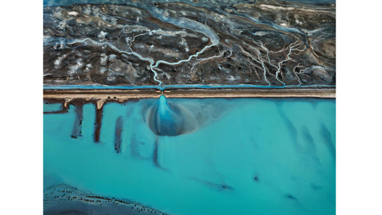 Photograph: © Edward Burtynsky; courtesy Nicholas Metivier Gallery; Toronto / Howard Greenberg Gallery and Bryce Wolkowitz Gallery; New York